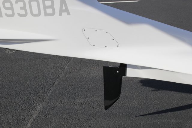 ICON A5 Water Rudder - check for security and ability to manually push up - You don't see this on your typical Cessna!